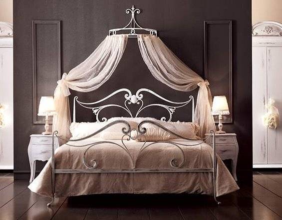 Балдахин - романтическая роскошь в интерьере спальни