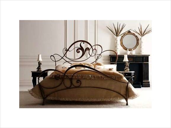 Красивая мебель для спальни - кованные кровати