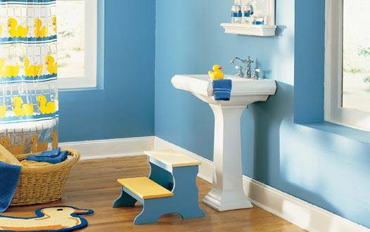 Яркие и интересные идеи для детской ванной комнаты