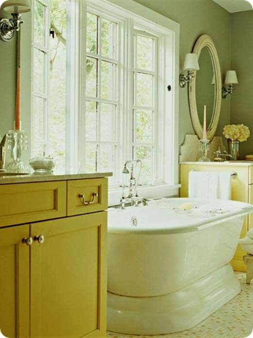 Окно в ванной комнате – большое преимущество!