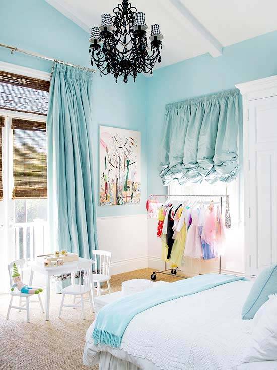 Голубой цвет в интерьере спальни: спокойствие и гармония