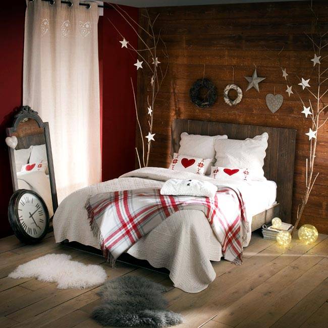 Как украсить спальню к Новому году