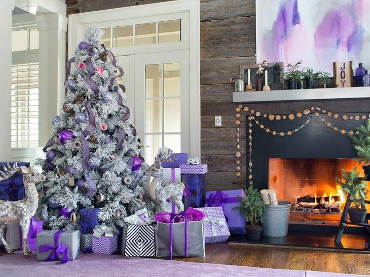 Фиолетовая палитра в новогоднем интерьере