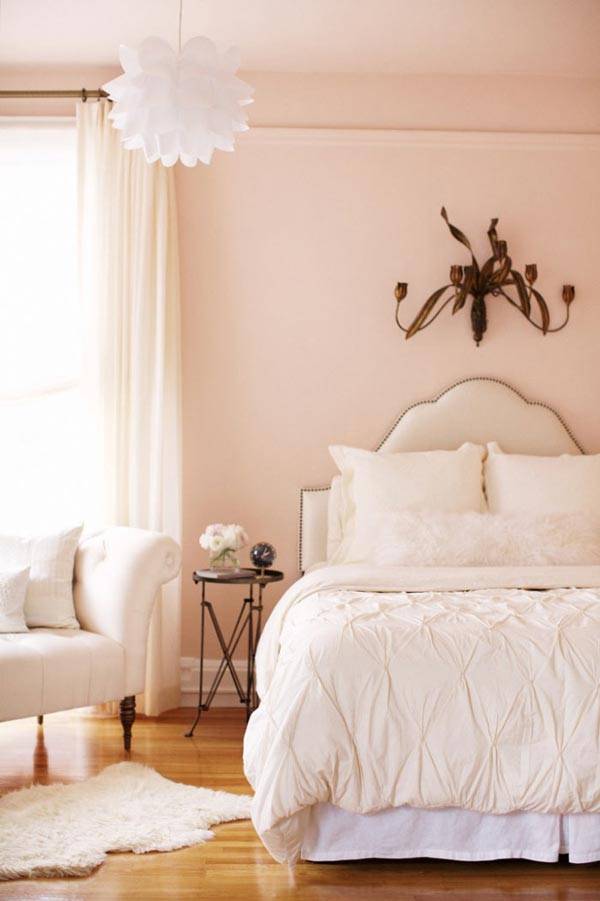Пастельный розовый цвет в интерьере спальни