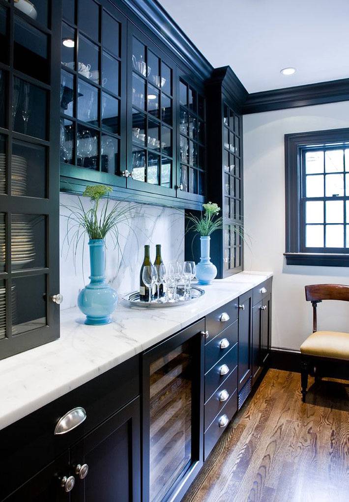 красивая кухонная мебель черного цвета фото