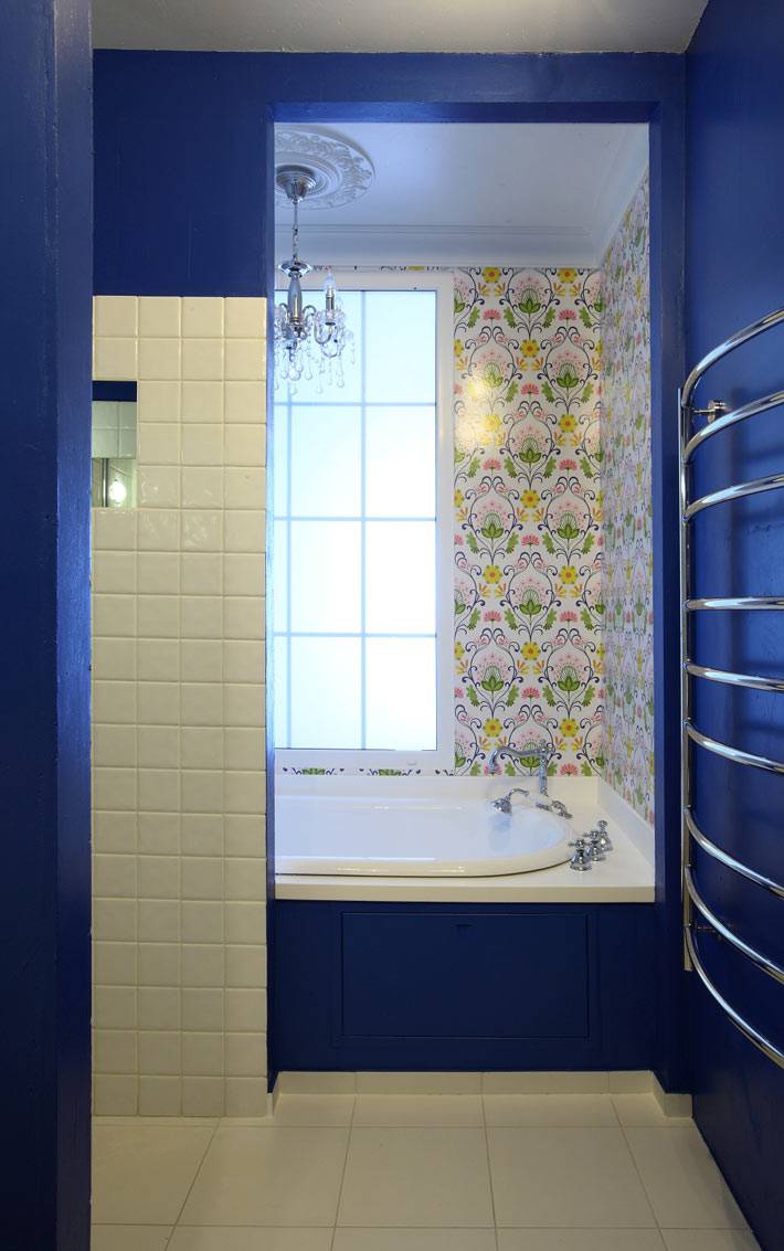 плитка с растительным узором в ванной комнате фото