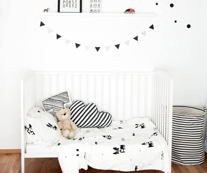 детская комната в черно белом цвете фото