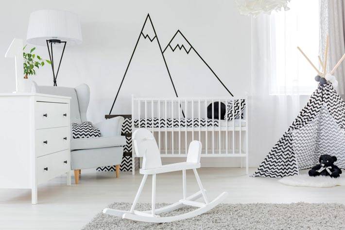белая мебель и черный тескстиль для детской комнаты