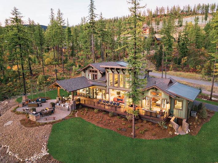 Загородный дом мечты с красивой территорией в штате Монтана