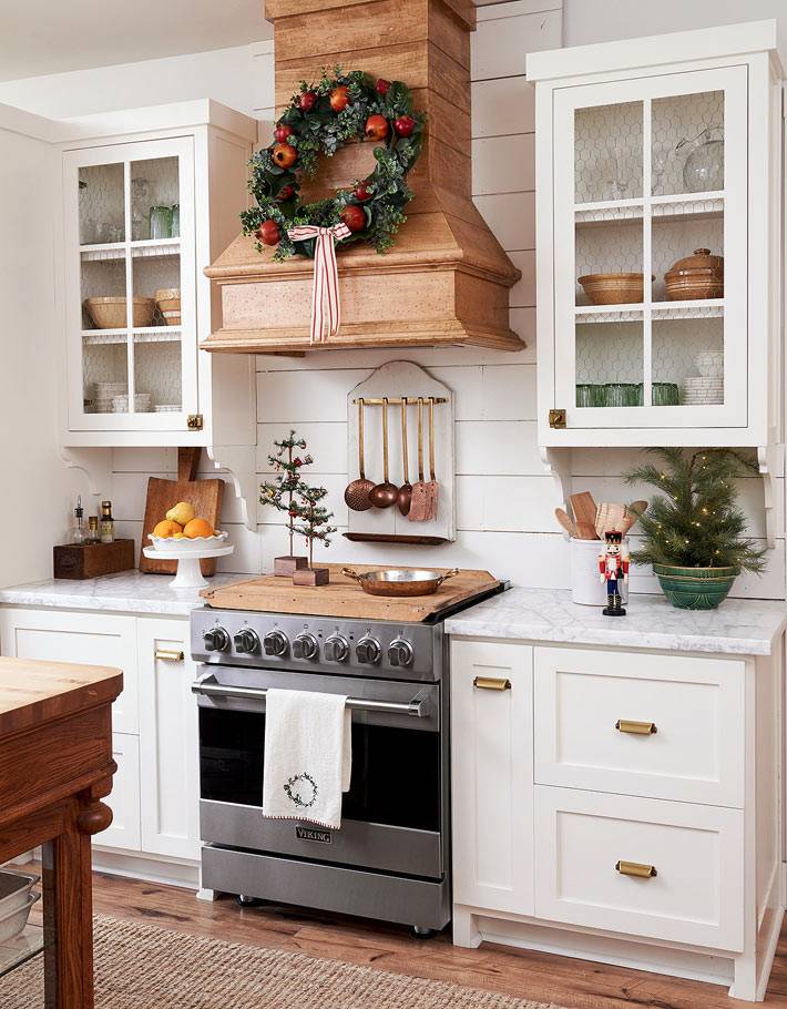 17 праздничных способов украсить кухню к Рождеству