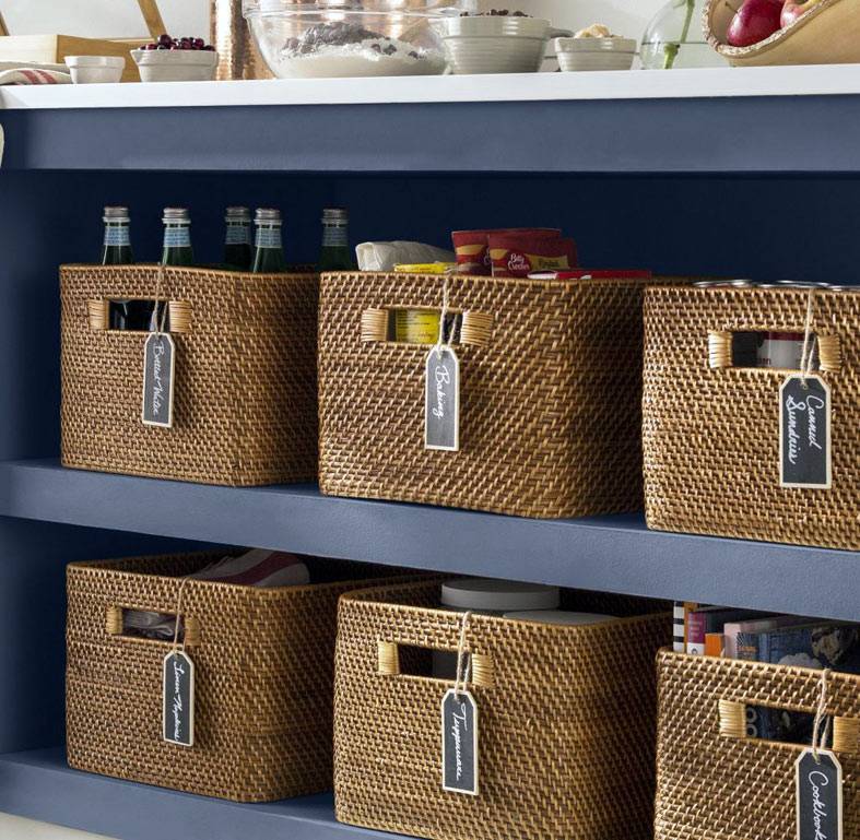 Как использовать плетеные корзины для хранения на кухне