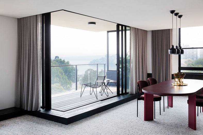 Лаконичный интерьер квартиры со сдержанным дизайном в Сиднее