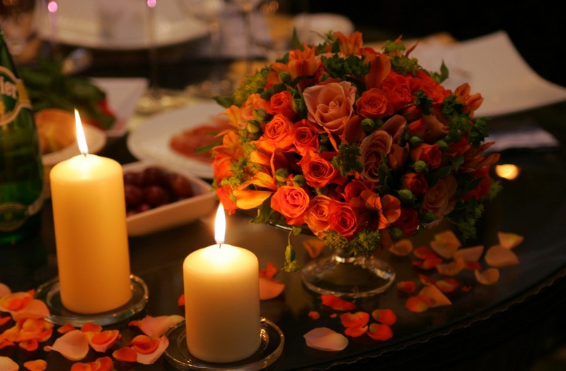 Романтик со свечами